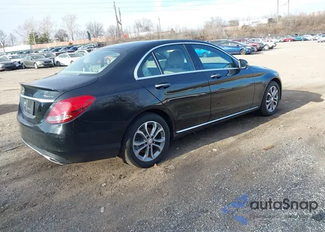 2016 Mercedes-Benz C 300 4Matic из США, поврежденный, VIN 55SWF4KB7GU100282